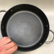 Load image into Gallery viewer, Cook&#39;s Essential 10&quot; Pot (~3x9.75)
