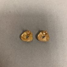 Load image into Gallery viewer, 14K Gold Knot Stud 0.5&quot; Earrings (0.7g)
