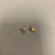Load image into Gallery viewer, 14K Gold Textured Square Stud Earrings (0.8g)
