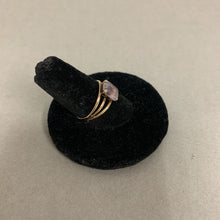 Load image into Gallery viewer, 10K Gold Rose Quartz Ring sz 5.75 (1.7g)
