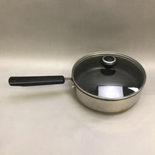 Load image into Gallery viewer, Cook&#39;s Essential 9&quot; Pot
