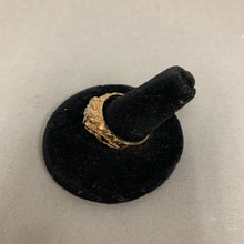Load image into Gallery viewer, 10K Plumb Gold Nugget Diamond Ring sz 9 (4.2g)
