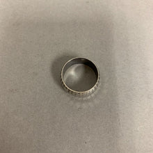 Load image into Gallery viewer, Milor Sterling Faceted Band Ring sz 7
