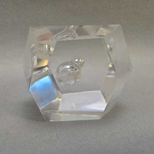 Load image into Gallery viewer, Timo Sarpaneva Faceted Crystal &#39;Orchid&#39; Bud Vase (3&quot;)
