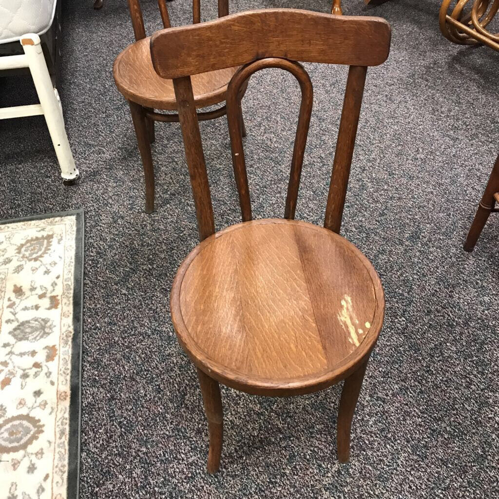 Chair (35x18x18)