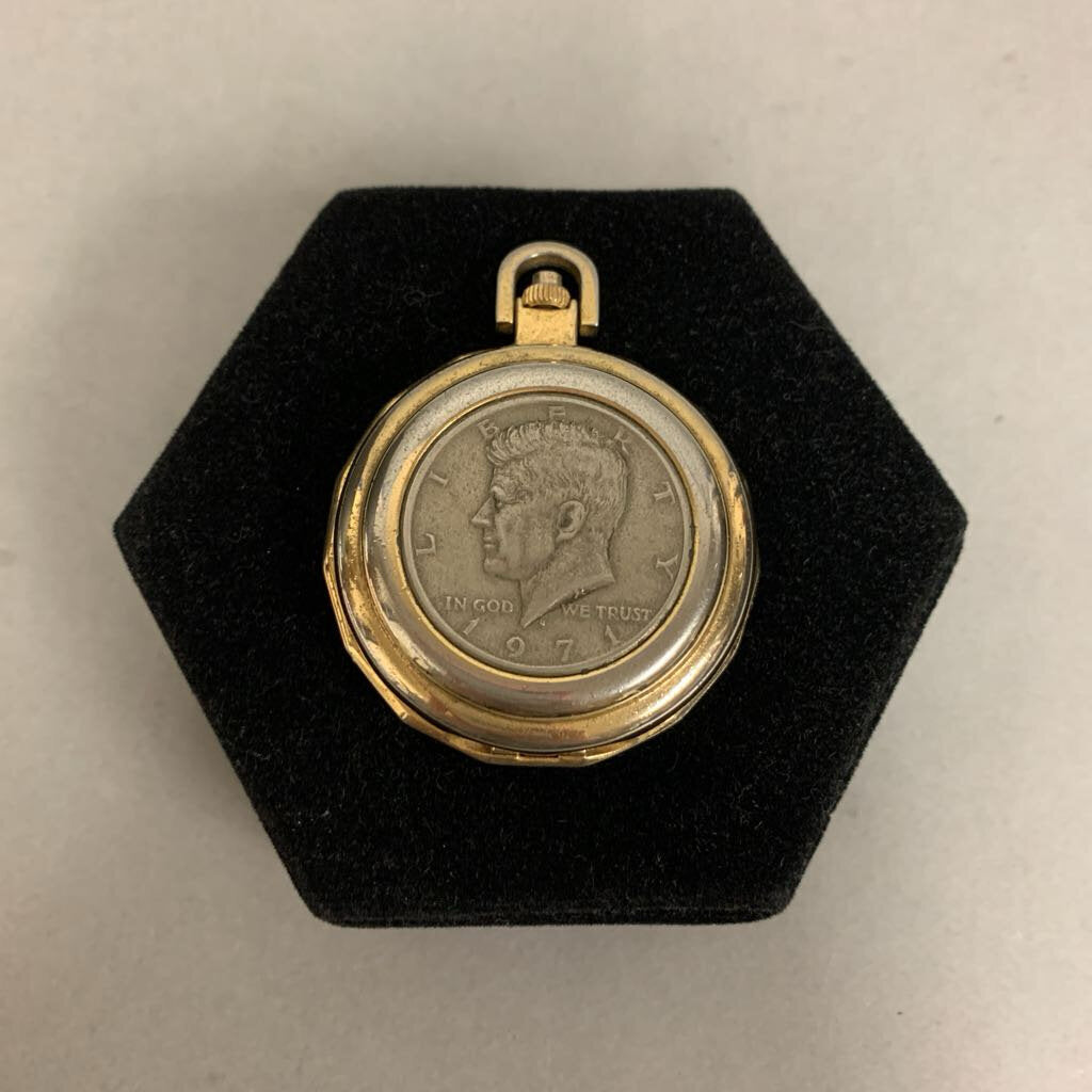 Vintage 1971 Kennedy Half Dollar Claremont Mechanical Pocket Watch (2.5