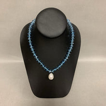 Load image into Gallery viewer, Baroque Pearl Pendant on Blue Crystal Beaded Magnetic Clasp Necklace (20&quot;)
