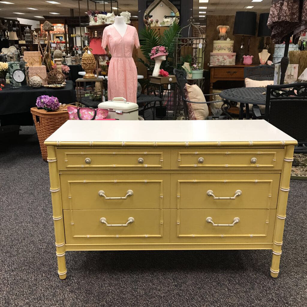 Thomasville Yellow Dresser 3 Drawer (30x46x19)
