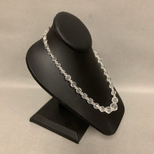 Load image into Gallery viewer, Vintage Faceted Crystal Graduated Bead Necklace (18&quot;)
