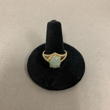 Load image into Gallery viewer, 14K Gold Jade Teardrop Ring sz 9 (4.8g)
