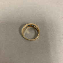 Load image into Gallery viewer, 14K Gold Blue Topaz Ring sz 7 (3.0g)
