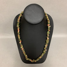 Load image into Gallery viewer, Unakite Chip Beaded Necklace (31&quot;)
