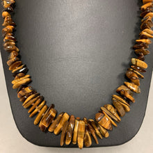Load image into Gallery viewer, Tigers Eye Graduated Chip Bead Necklace (27&quot;)

