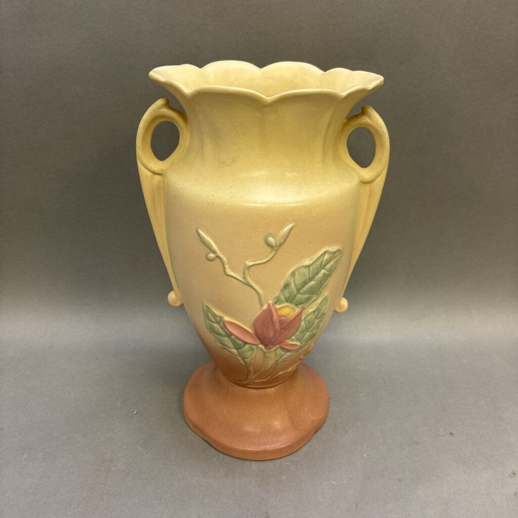 Hull Pottery Magnolia Vase #22 (~12.5