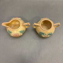 Load image into Gallery viewer, Hull Pottery Cream Pitcher &amp; Sugar Bowl Set #L19-20 (No Lid) (3.25&quot;)
