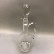 Load image into Gallery viewer, Vintage Wine/Water Crystal Decanter with Handle &amp; Stopper (12&quot;)
