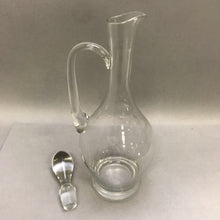 Load image into Gallery viewer, Vintage Wine/Water Crystal Decanter with Handle &amp; Stopper (12&quot;)

