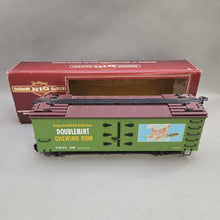 Load image into Gallery viewer, Bachmann G-Scale Train Car - Wrigley Doublemint Chewing Gum (6.5x22x5)
