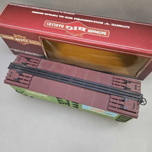 Load image into Gallery viewer, Bachmann G-Scale Train Car - Wrigley Doublemint Chewing Gum (6.5x22x5)
