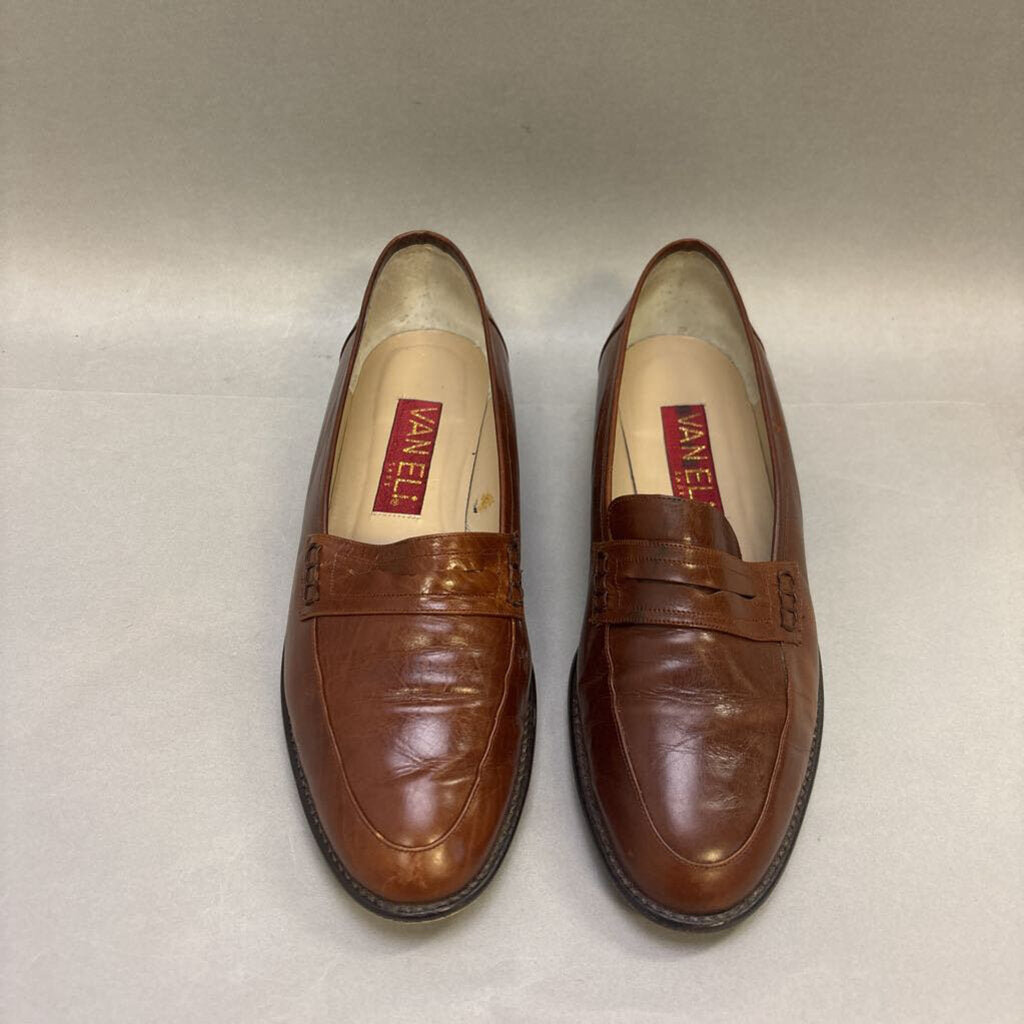 Vaneli Ladies Brown Loafers SIze 9