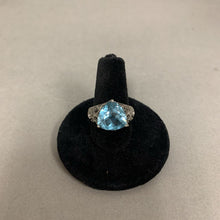 Load image into Gallery viewer, Stering Blue Topaz Trillion Cut Filligree Ring sz 6
