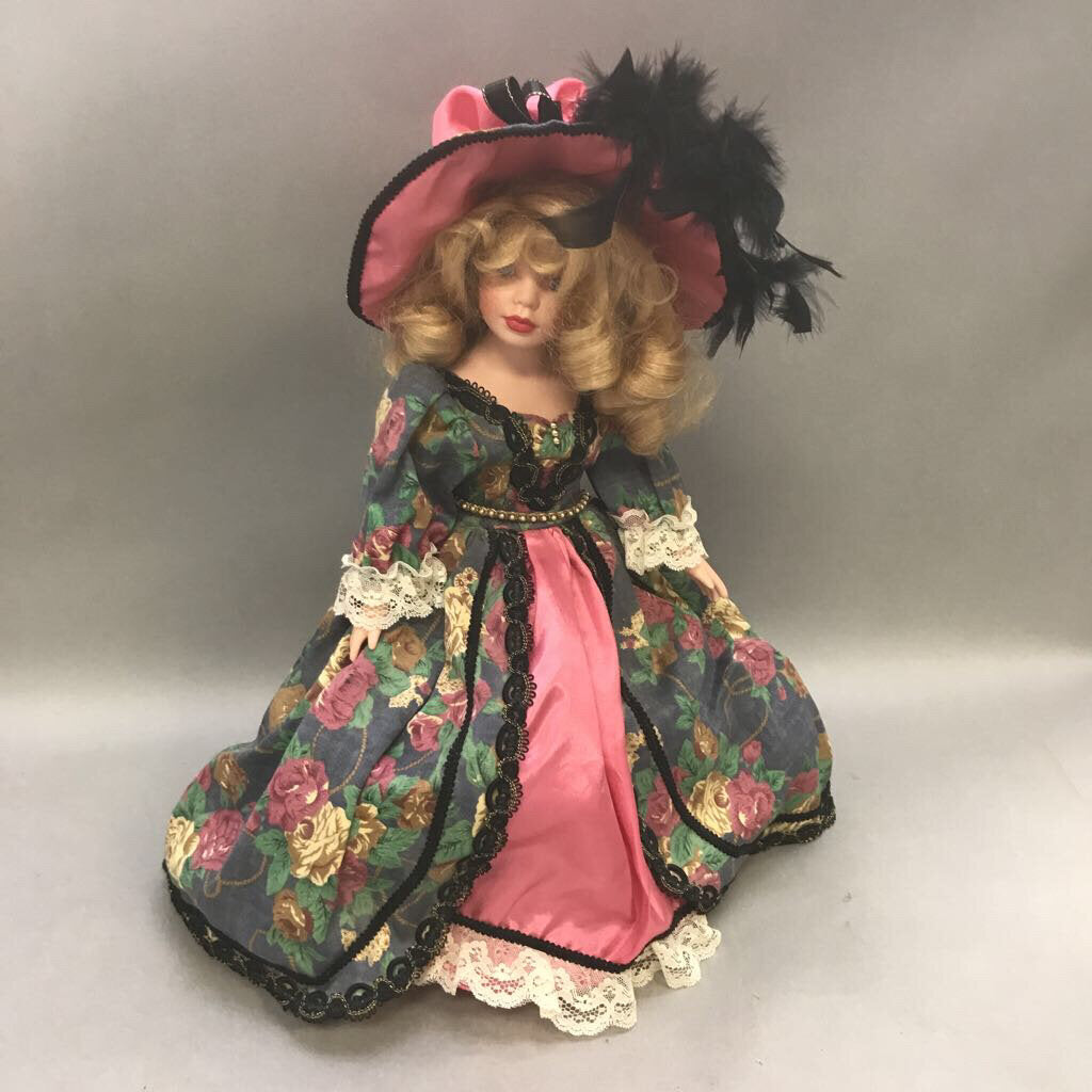Collectibles From Tuss Series 1998 Porcelain Doll by William Tung w/Stand (16