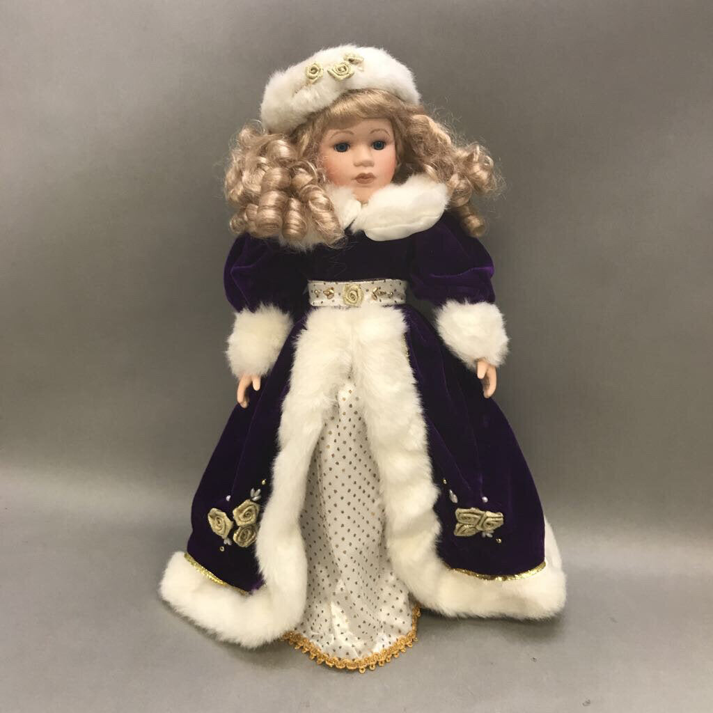 Seymour Mann Maureen Porcelain Victorian Doll (18