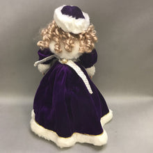 Load image into Gallery viewer, Seymour Mann Maureen Porcelain Victorian Doll (18")
