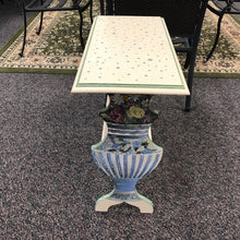 Load image into Gallery viewer, End Table (24x12x24)
