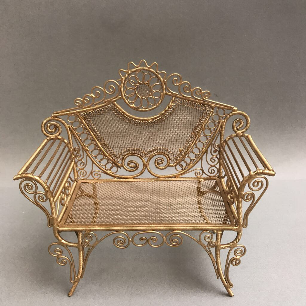 Gold Metal Ornate Doll Bench (6x6x3)