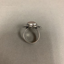 Load image into Gallery viewer, Silver Plated Rose Quartz Ring sz 6.5
