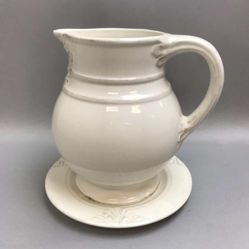 Country Gate Pitcher with Underplate (8