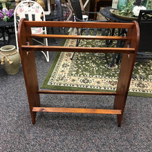 Load image into Gallery viewer, Quilt Rack (36x32x11)

