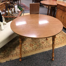 Load image into Gallery viewer, Ethan Allen Table (30x42) w/ 10&quot; Leaf
