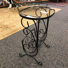 Load image into Gallery viewer, Glass Top End Table (26x19x14)

