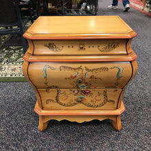 Load image into Gallery viewer, End Table Cabinet (24x22x15)
