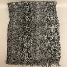 Load image into Gallery viewer, Black &amp; White Animal Print Woven Pashmina Scarf
