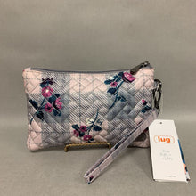 Load image into Gallery viewer, Lug Gray Pearl Peekaboo Pouch Wristlet Purse NWT (5x8&quot;)
