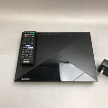 Load image into Gallery viewer, Sony BDP-S3200 Blue Ray/DVD Player w/ Remote (1.25x10.5x7.75)
