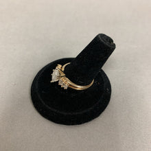 Load image into Gallery viewer, 14K Gold Cubic Zirconia Engagement Wedding Ring Set sz 8 (4.6g)

