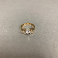 Load image into Gallery viewer, 14K Gold Cubic Zirconia Engagement Wedding Ring Set sz 8 (4.6g)
