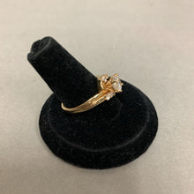 Load image into Gallery viewer, 14K Gold Cubic Zirconia Engagement Wedding Ring Set sz 7 (4.8g)
