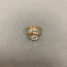Load image into Gallery viewer, 14K Gold Cubic Zirconia Engagement Wedding Ring Set sz 7 (4.8g)
