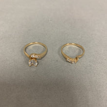 Load image into Gallery viewer, 14K Gold Cubic Zirconia Engagement Wedding Ring Set sz 7 (4.8g)
