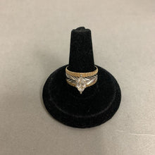 Load image into Gallery viewer, 10K Yellow &amp; White Gold Cubic Zirconia Engagement Ring sz 8 (4.6g)
