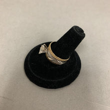 Load image into Gallery viewer, 10K Yellow &amp; White Gold Cubic Zirconia Engagement Ring sz 8 (4.6g)
