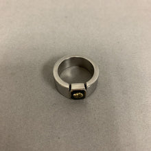 Load image into Gallery viewer, Vintage Speidel Stainless Steel CZ Resin Mod Ring sz 7
