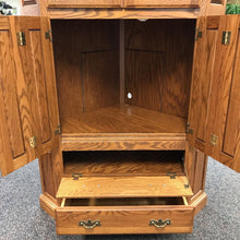 Load image into Gallery viewer, Oak Corner Cabinet / TV (80x30x30)
