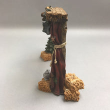 Load image into Gallery viewer, Boyds Bears and Friends The Stage
