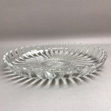 Load image into Gallery viewer, Heisey Crystal Glass Serving Dish
